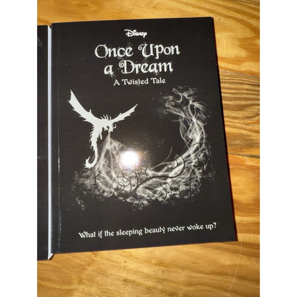 Disney Twisted Tales Book Box Set Old as Time‎ New World Once Upon Liz Braswell - Picture 4 of 8